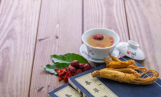 湿疹吃什么中药最好最见效专区_湿疹中药治疗配方专区_什么中药治疗湿疹网